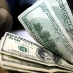 Φυγή από το δολάριο: Βυθίζεται σε ναδίρ 4μηνου