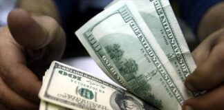 Φυγή από το δολάριο: Βυθίζεται σε ναδίρ 4μηνου