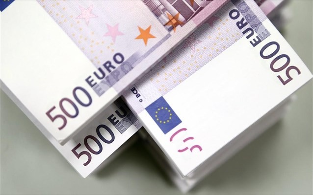 Έλλειμμα τρεχουσών συναλλαγών – 0,8 δισεκατομμύρια ευρώ