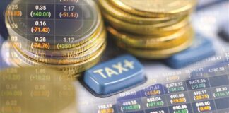 Διευκρινίσεις και πιθανές αλλαγές στη φορολoγική μεταρρύθμιση παρουσίασε στη Βουλή ο Έφορος