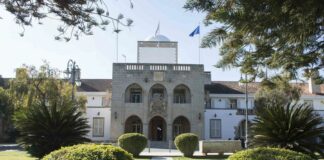 Συνεχίζεται η πολιτική θύελλα για το βίντεο – Ανοικτή επιστολή ΑΚΕΛ στον Πρόεδρο – Το ΔΗΚΟ μετέβη στο Προεδρικό – Η ΕΔΕΚ ζητά παραίτηση Χαραλάμπους