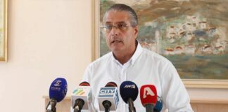 Με πυρά προς την ΕΔΕΚ ανακοινώνει ότι προσχωρεί στο ΔΗΚΟ ο Γιώργος Βαρνάβα