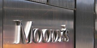 Moody’s: Σταθερή βελτίωση για Κύπρο και Ελλάδα σε παγκόσμιο αρνητικό πλαίσιο