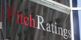 Fitch: Αναβάθμισε τις προοπτικές της οικονομίας μας επιβεβαιώνοντας την αξιολόγηση σε Α-