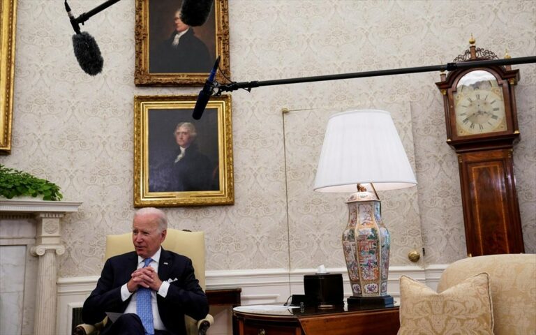 Ο Τζο Μπάιντεν ανακοινώνει εμπορική συμφωνία με 12 ασιατικές χώρες