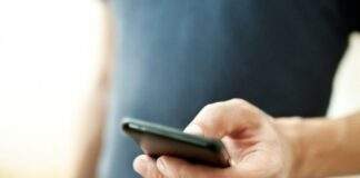 Νέα απάτη: Παριστάνουν τους αστυνομικούς για να κλέψουν χρήματα από τραπεζικούς λογαριασμούς