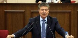 «Παράνομες και εχθρικές» οι κινήσεις της ΚΔ στο περιουσιακό, ισχυρίζεται ο Ουστέλ