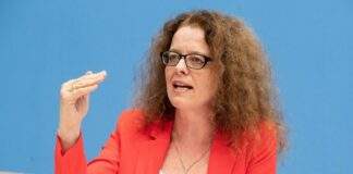 Σνάμπελ (ΕΚΤ): Δηλώνει «μάλλον σύμφωνη» για αύξηση επιτοκίων