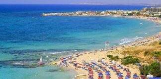 Αυτεπάγγελτη έρευνα της Αστυνομίας για δημοσίευμα και βίντεο που αφορούν πιθανά ποινικά αδικήματα στην Αγία Νάπα σε βάρος νεαρών Βρετανίδων