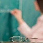 Υπευθυνότητα ζητά η Κυβέρνηση στο θέμα της αξιολόγησης εκπαιδευτικών