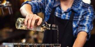 Βουλή: Προχωρούν οι ρυθμίσεις για μηδενική αλκοόλη και κινητές κάμερες