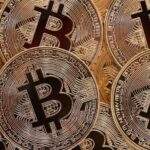 Ξαφνικό φρένο στο Bitcoin: Η άνοδος-ρεκόρ μετατράπηκε σε πτώση 20%