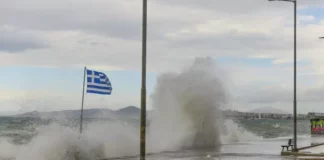 Ισχυρή καταιγίδα στην Αττική, πώς θα κινηθεί η κακοκαιρία Byron τις επόμενες ώρες