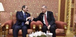 Στο Κάιρο ο Ερντογάν για συνομιλίες με τον Σίσι