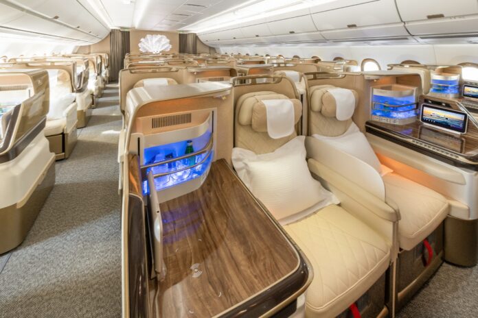 Emirates A350 Business Class (003)