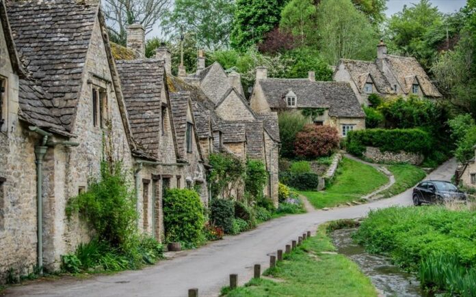 Bibury Agglia