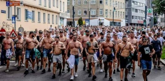 Legia Hooligans 768x495