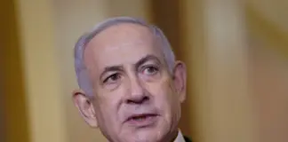 Αναχώρησε για ΗΠΑ ο Νετανιάχου – Θα δει τον Τραμπ Netaniaxou Synantisi Roumpio 696x464