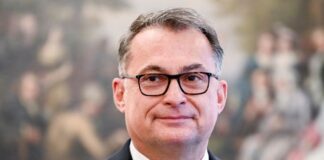 Νάγκελ (ΕΚΤ): Τα επιτόκια βρίσκονται αυτή τη στιγμή σε «καλή κατάσταση» Joachim nagel is appointed new bundesbank head by german president steinmeier