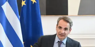 Τρία μέτωπα – φωτιά για Μητσοτάκη και Μαξίμου Mitsotakis 18 696x392