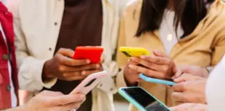 Τι άλλαξε στην Αυστραλία ένα μήνα μετά την απαγόρευση των social media για παιδιά κάτω των 16 ετών; Social media 696x464