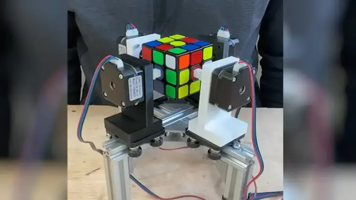 Kyvos roumpik robot