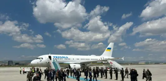 Zelenskyagyra 696x477