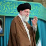 Iran xamenei 696x464