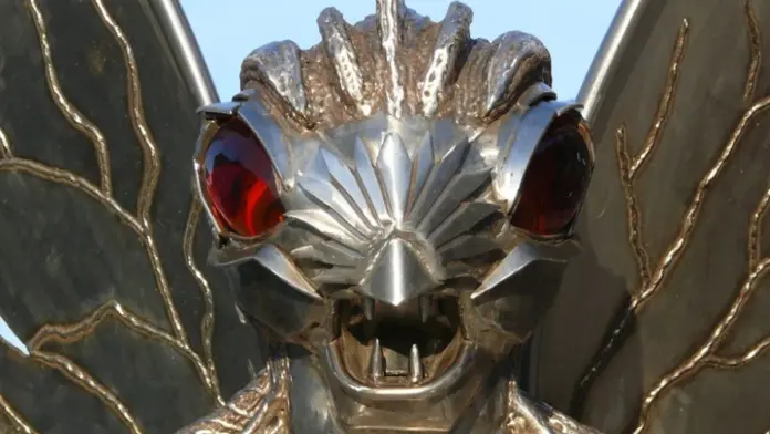 Mothman statue protasi
