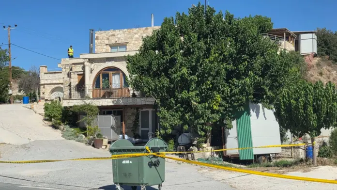 Apopeira fonou pafos 2