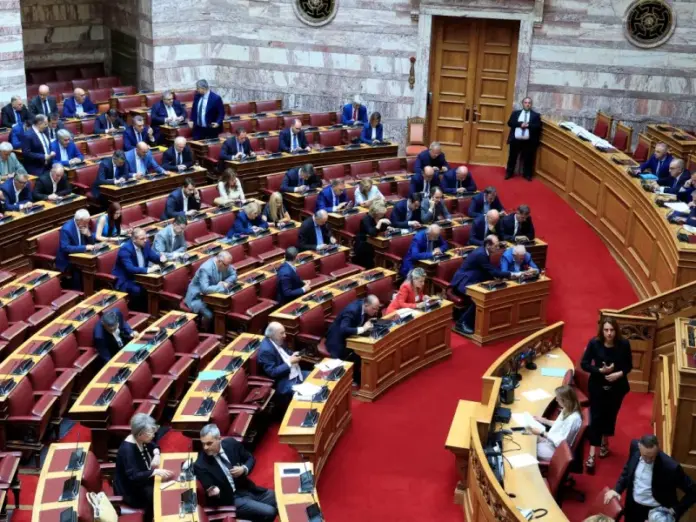 Vouli eurokinissi 0.jpg