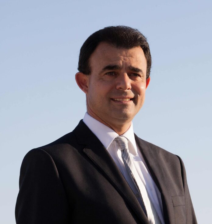 Άρης Γρηγοριάδης