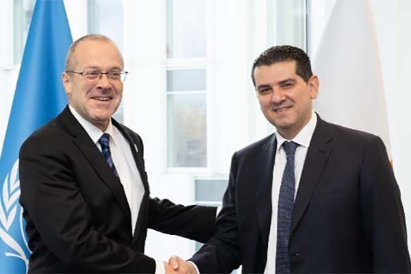 DAMIANOS - KLUGE Damianos kluge