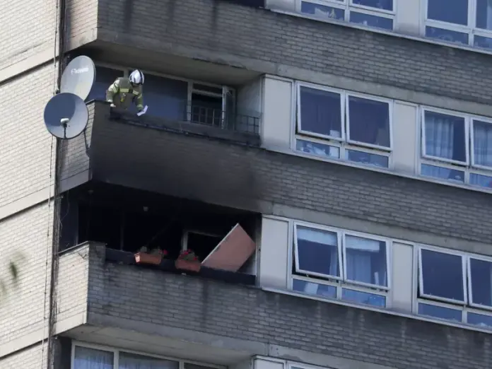 ap-bretania-pirosvestiki.jpg Ap bretania pirosvestiki.jpg