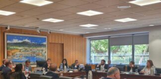 Νέες ρυθμίσεις στη Βουλή για μειωμένη και ευέλικτη εργασία στο Δημόσιο – Τι αφορούν Cache 500x500 9192805 934305 06102025122137