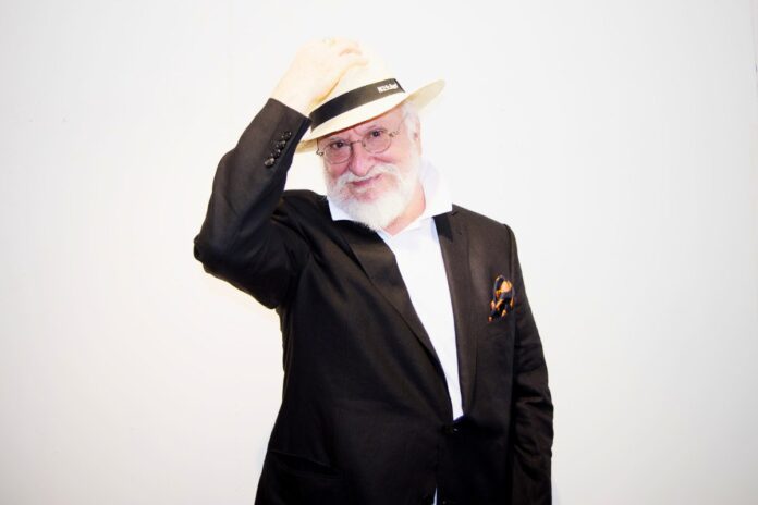 Dionyshs savvopoulos 1200x800