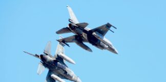 Τα ελληνικά F-16 σκόρπισαν ενθουσιασμό και ρίγη συγκίνησης στην παρέλαση – Άγημα από 5 χώρες F 16 parelasi