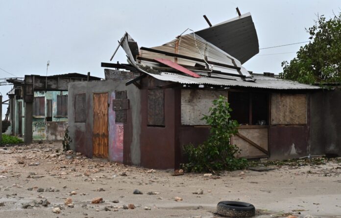 kiklonas-melissa-karaiviki Kiklonas melissa karaiviki