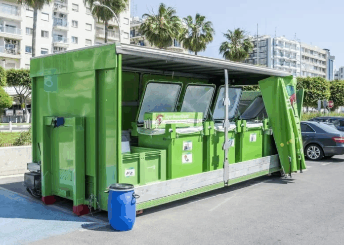 prasino-periptero Prasino periptero