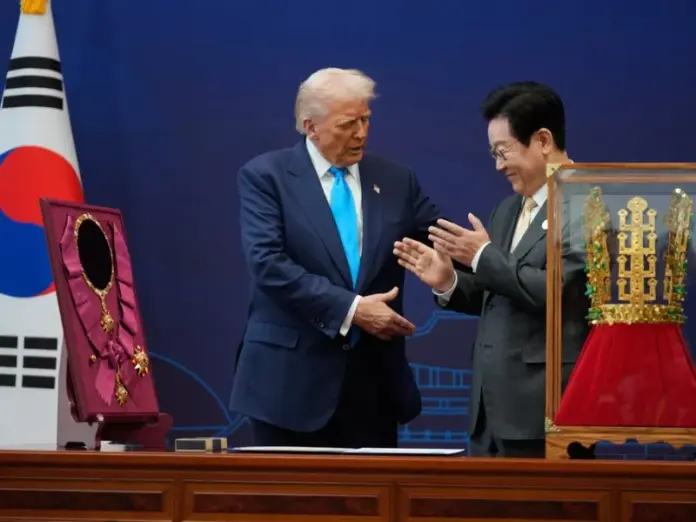 trump-ap7.jpg Trump ap7.jpg