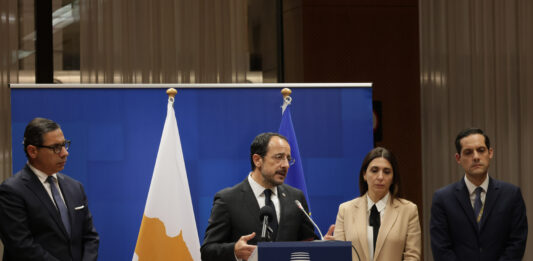 Πρόεδρος της Δημοκρατίας – Συνέντ
