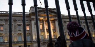 Viral απάτη με A.I.: Τουρίστες πήγαν στο Μπάκιγχαμ για χριστουγεννιάτικη αγορά που… δεν υπήρχε 18685341 1200x800