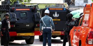 Ινδονησία: Πάνω από 50 τραυματίες από έκρηξη σε τζαμί εντός σχολικού συγκροτήματος INDONESIA 696x464