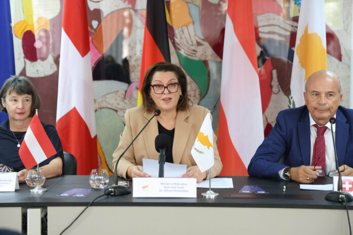 Υπουργός Παιδείας – Συνέντευξη Τύ