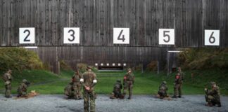 Γερμανία: Νεοσύλλεκτοι συμμετέχουν σε εκπαίδευση με πραγματικά πυρά Screenshot 2025 11 14