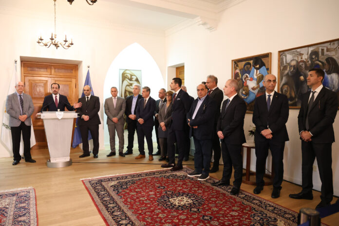 Πρόεδρος της Δημοκρατίας – Συμφων