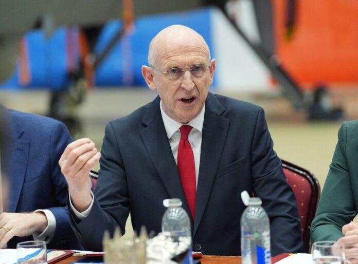 Bretania tzon xili figaro rosia