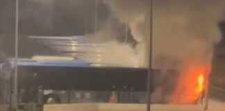 Ακινητοποιούνται 11 λεωφορεία στην Πάφο μετά το νέο περιστατικό πυρκαγιάς – Έρχεται εμπειρογνώμονας από το εξωτερικό Cache 1300x500 Analog medium 1347902 240491 25 11 06