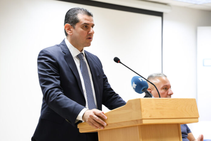 Υπουργός Υγείας – Παράδοση Ιατρικ