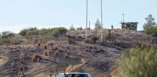 Ένταση στη Δένεια με τους Τούρκους – Στρατιωτικό όχημα εισήλθε στη νεκρή ζώνη για να διώξει και Ε/κ γεωργό Deneia tourkoi